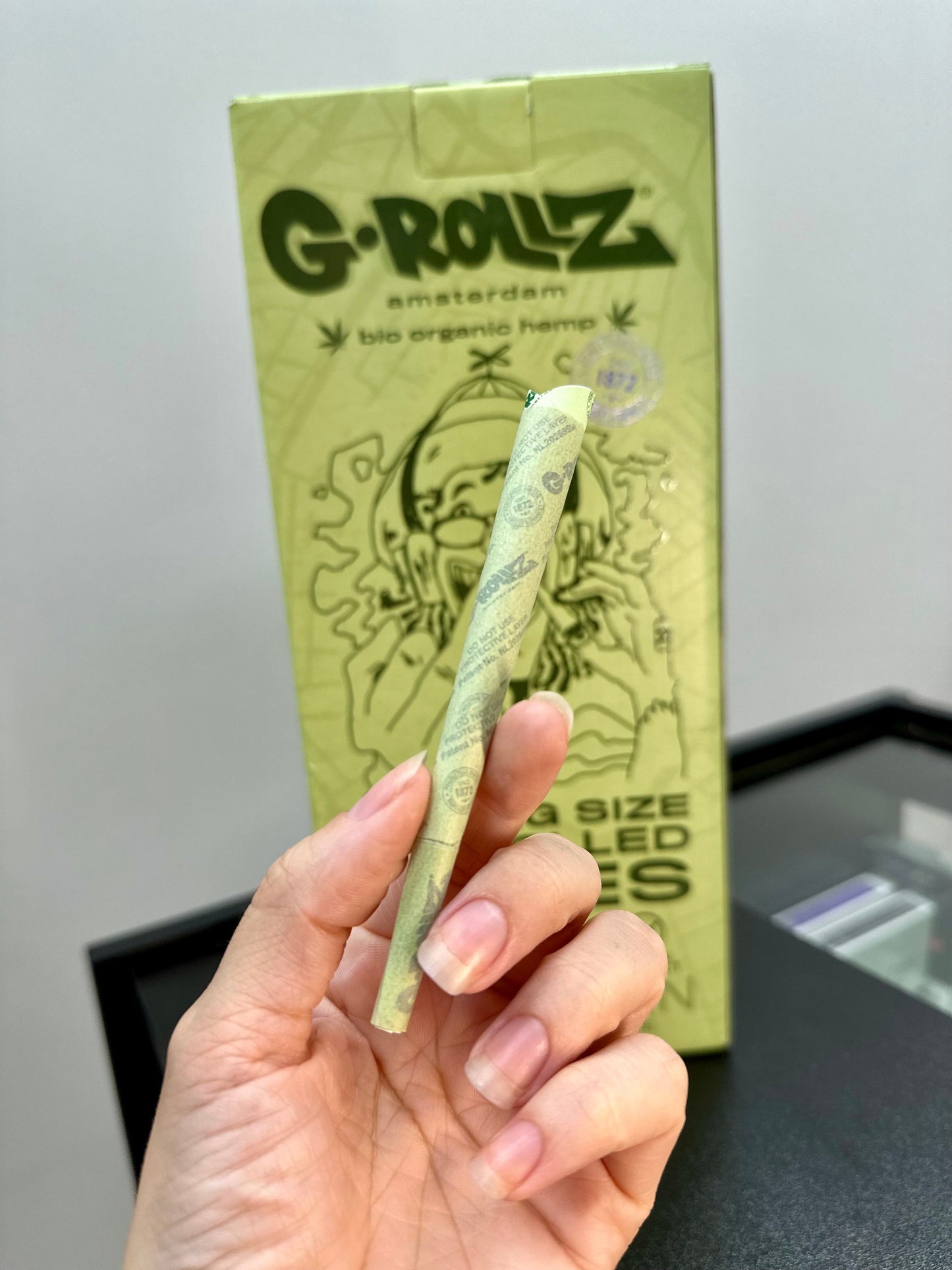 UP TO 200 King Size Pre-Rolled Cones - G Rollz