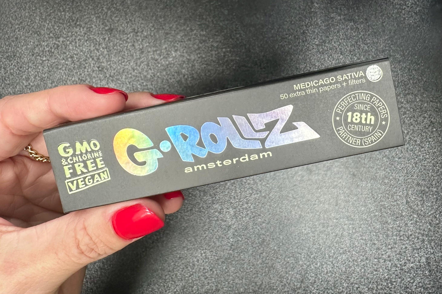 G-ROLLZ - Medicago Sativa - King Size Rolling Papers & Tips