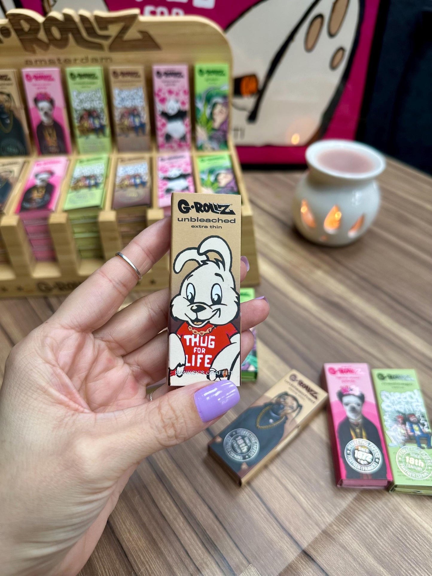 G-ROLLZ - 1 1/4 Size Rolling Papers , Tips & Poker.