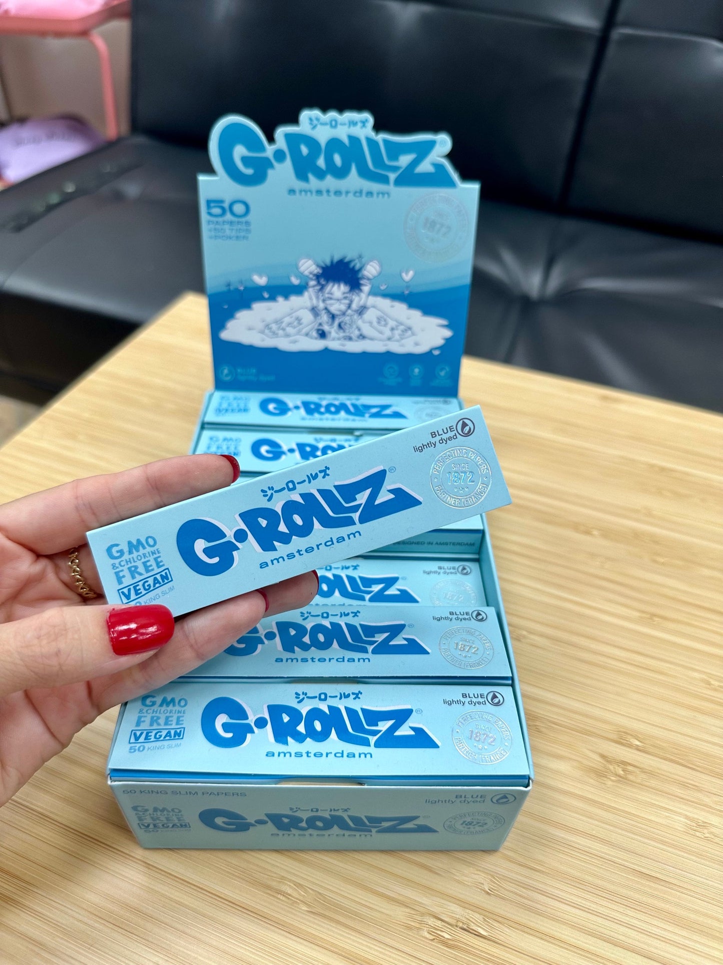 G-ROLLZ - King Size Rolling Papers , Tips & Poker.