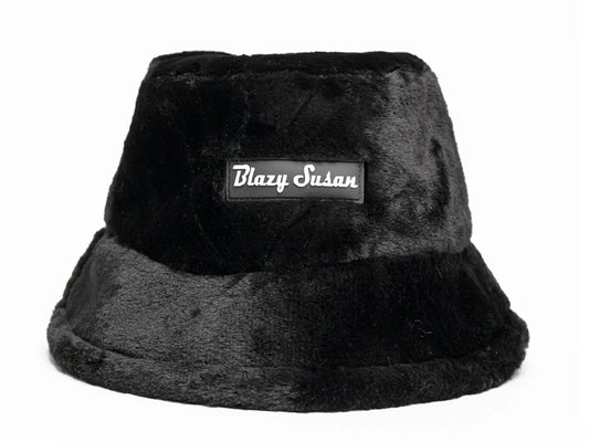 BLAZY SUSAN - Fuzzy Bucket Hat